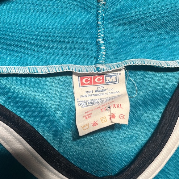 San Jose Sharks CCM Jersey - Picture 4 of 4